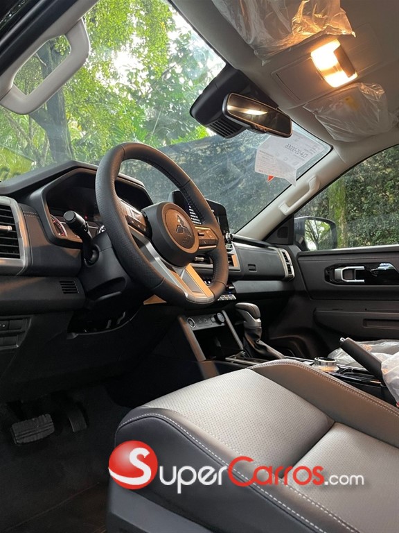 2025 Mitsubishi Motors L 200 — foto 6 / 8