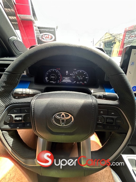 2024 Toyota Tacoma Limited — foto 6 / 10