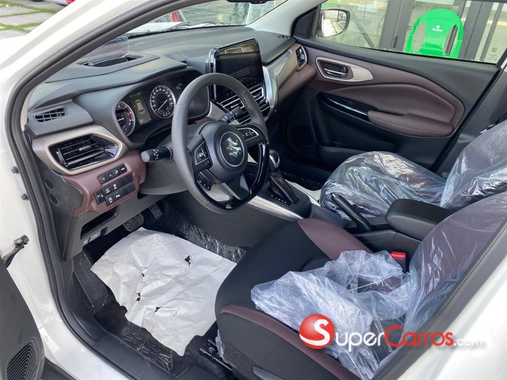 2026 Suzuki Fronx GLX — foto 7 / 9