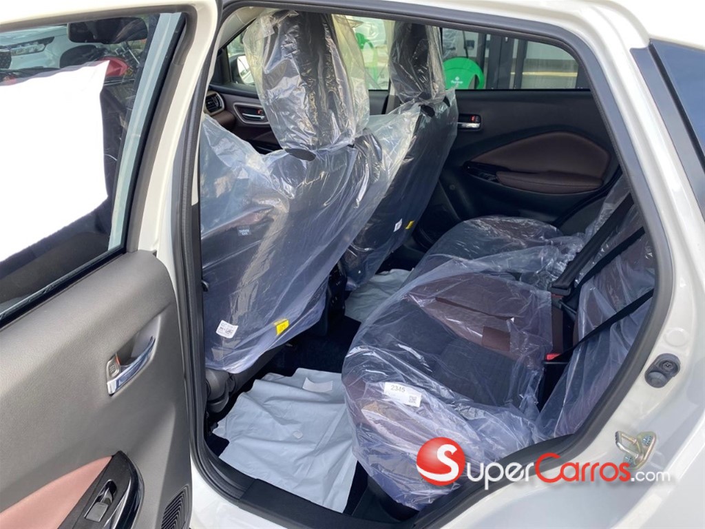 2026 Suzuki Fronx GLX — foto 8 / 9