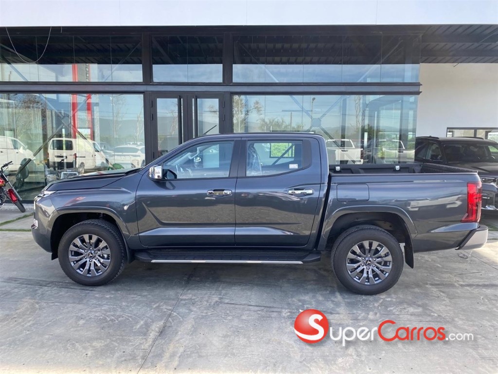 2025 Mitsubishi Motors L 200 — foto 3 / 9