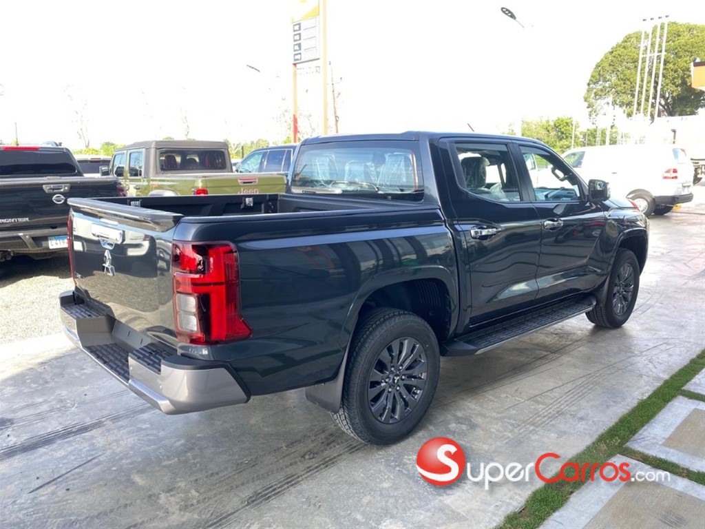 2025 Mitsubishi Motors L 200 — foto 4 / 9
