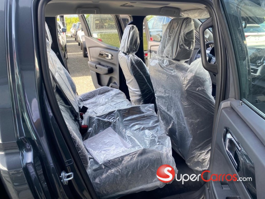 2025 Mitsubishi Motors L 200 — foto 8 / 9