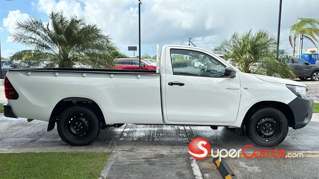 2024 Toyota Hilux 2.4 — foto 3 / 8