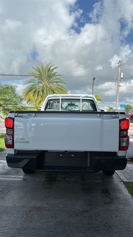 2026 Isuzu DMAX — foto 5 / 9