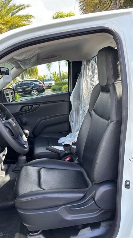2026 Isuzu DMAX — foto 8 / 9