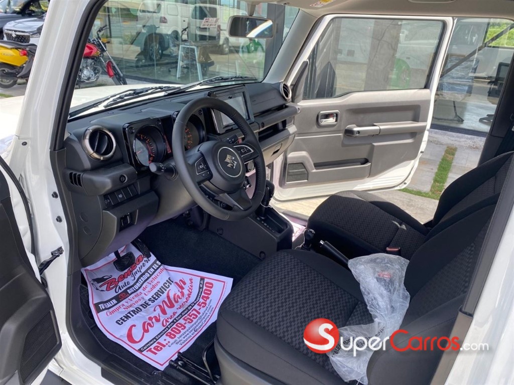 2027 Suzuki Jimny GLX — foto 7 / 9