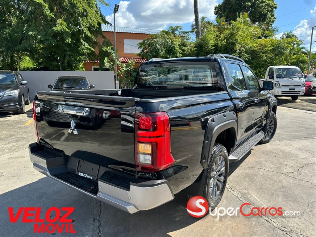 2025 Mitsubishi Motors L 200 — foto 3 / 9