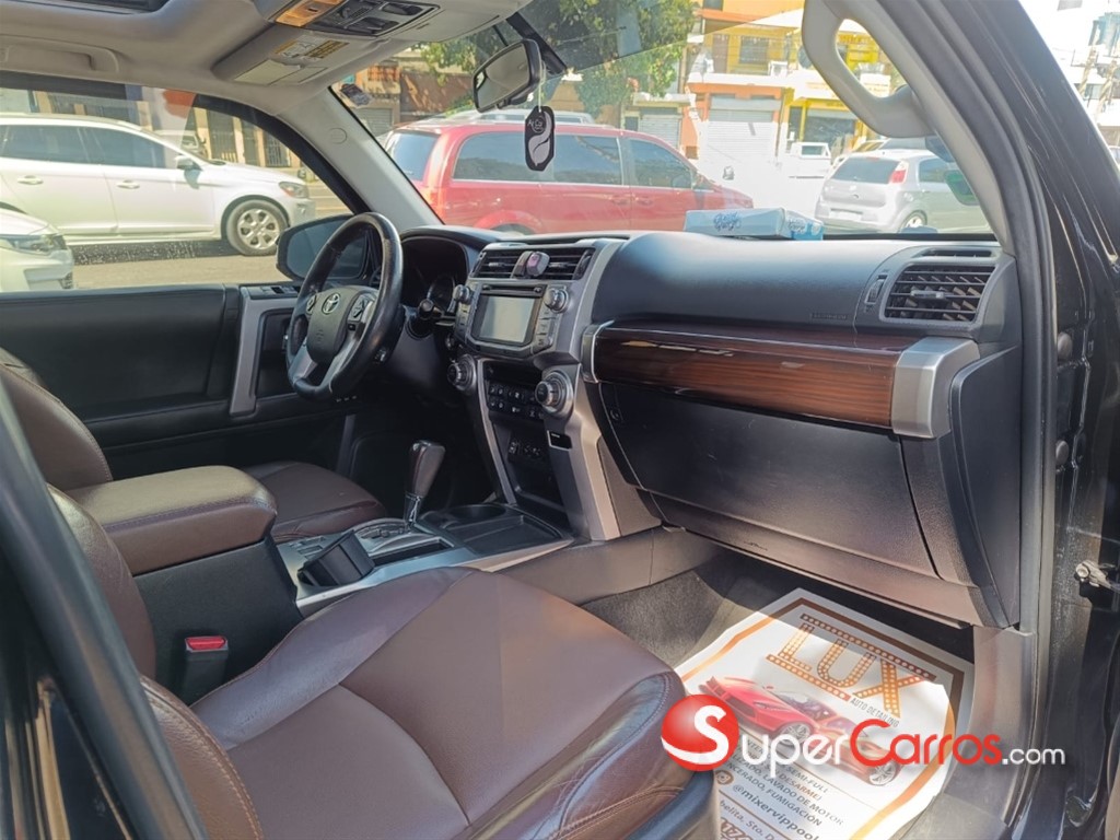 2014 Toyota 4 Runner — foto 4 / 11