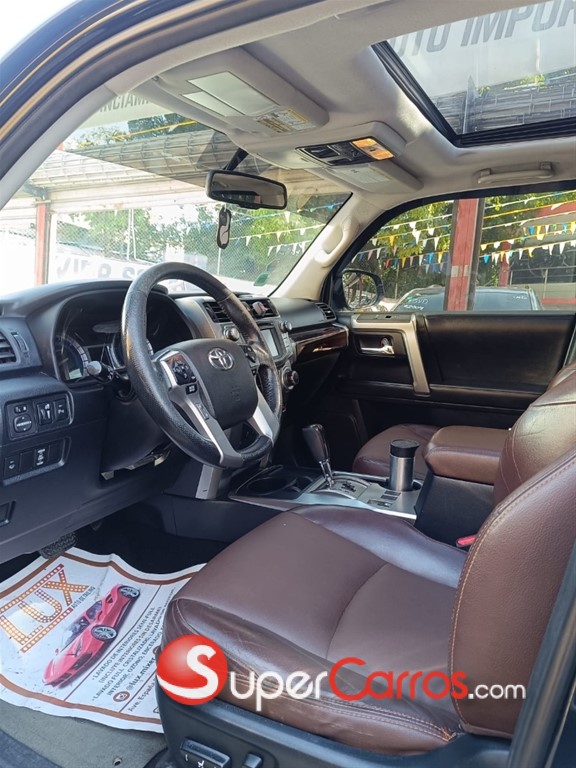2014 Toyota 4 Runner — foto 5 / 11