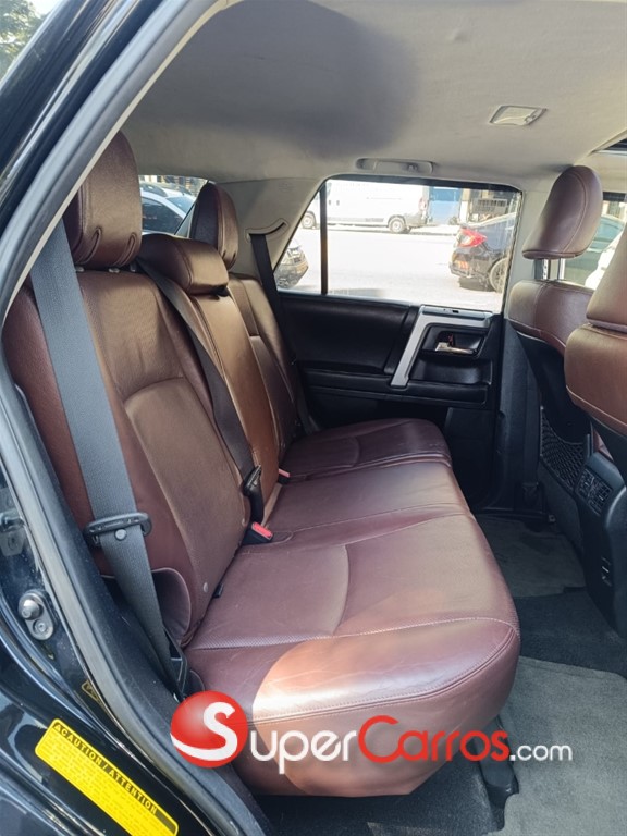 2014 Toyota 4 Runner — foto 8 / 11