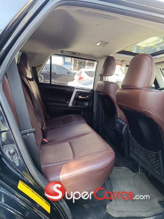 2014 Toyota 4 Runner — foto 10 / 11