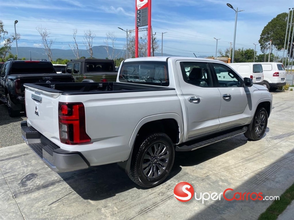 2025 Mitsubishi Motors L 200 — foto 3 / 9