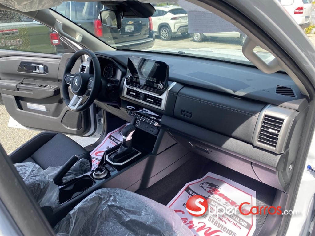 2025 Mitsubishi Motors L 200 — foto 6 / 9
