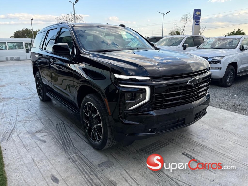 2026 Chevrolet Tahoe RST — foto 2 / 8