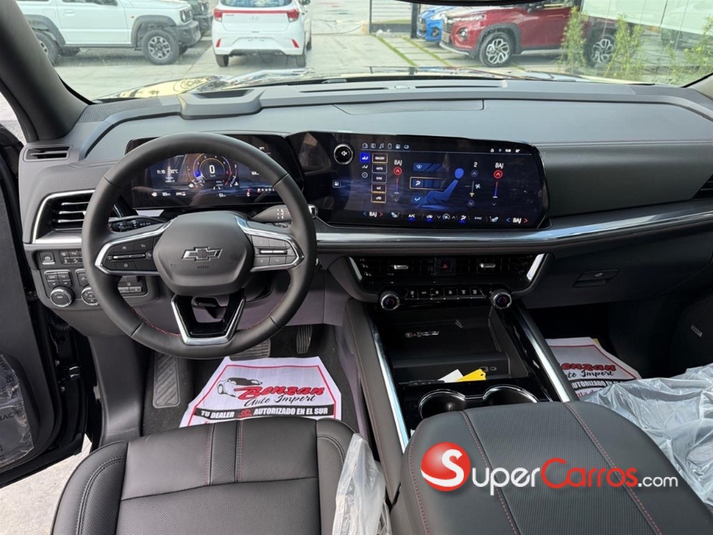 2026 Chevrolet Tahoe RST — foto 5 / 8