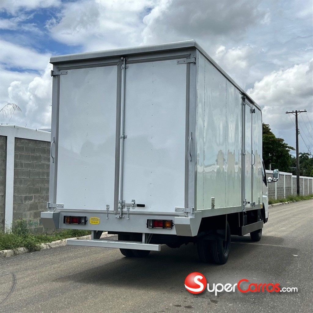 2027 Mitsubishi Motors Fuso Canter — foto 5 / 7