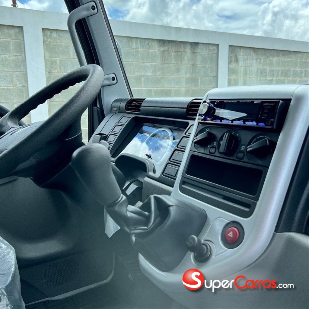 2027 Mitsubishi Motors Fuso Canter — foto 7 / 7
