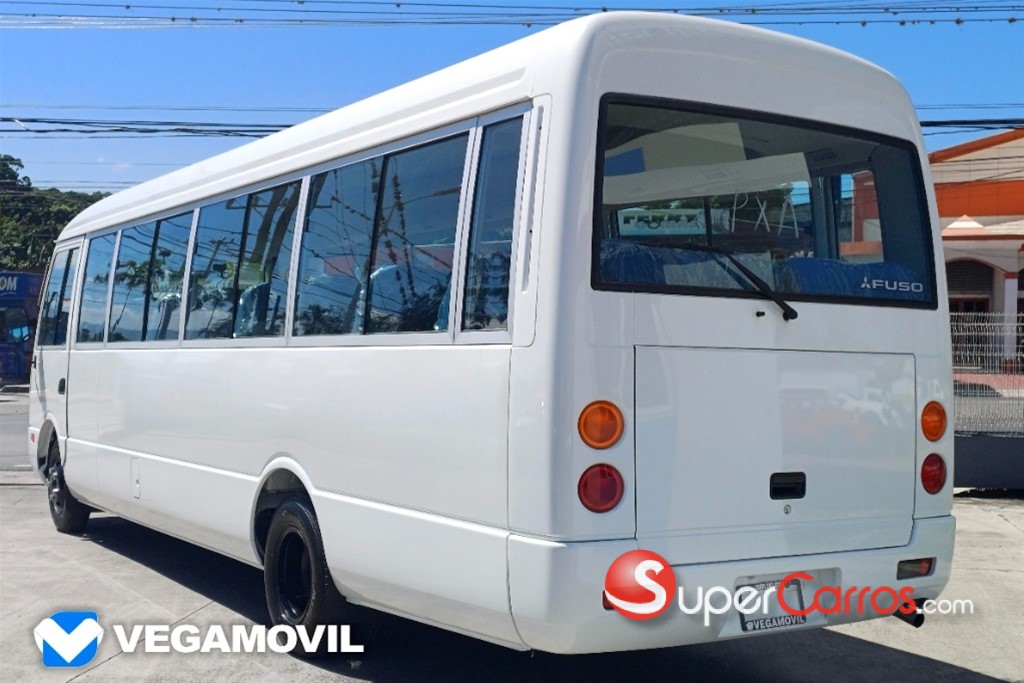 2026 Mitsubishi Motors Rosa — foto 4 / 12