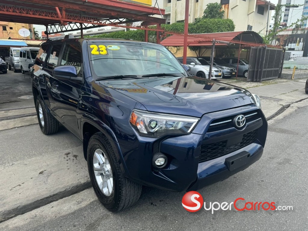 2023 Toyota 4 Runner SR5 — foto 3 / 10