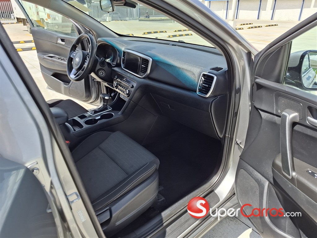 2020 Kia Sportage LX — foto 7 / 12