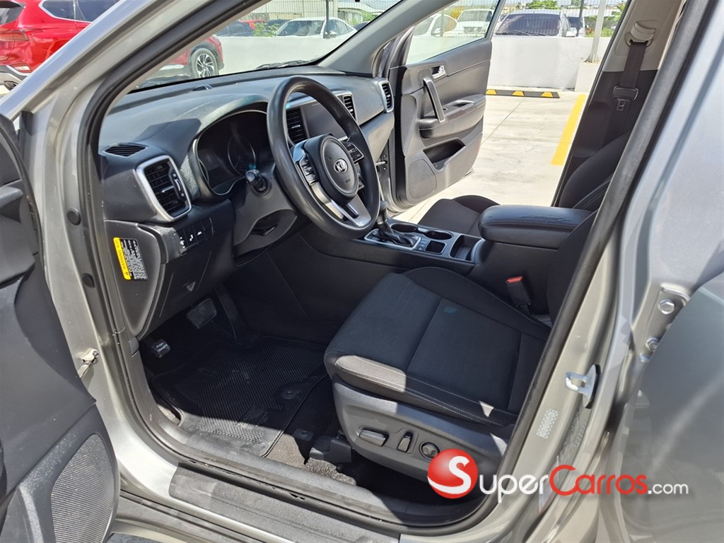 2020 Kia Sportage LX — foto 10 / 12