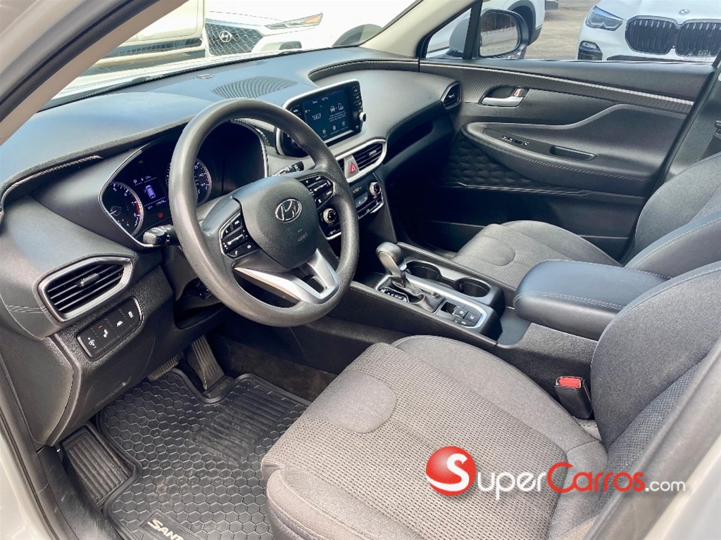 2019 Hyundai Santa Fe SE — foto 2 / 9