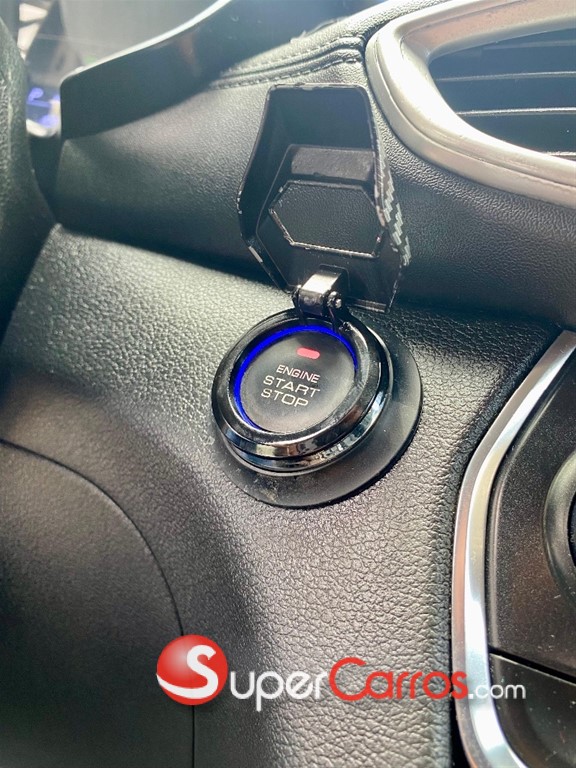 2019 Hyundai Santa Fe SE — foto 4 / 9