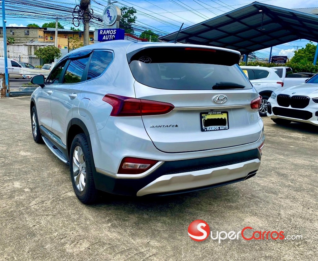 2019 Hyundai Santa Fe SE — foto 7 / 9