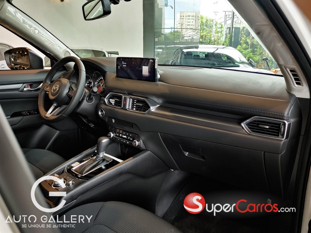 2025 Mazda CX-5 CE — foto 9 / 12