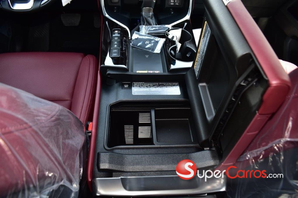 2025 Lexus LX 500d — foto 11 / 12
