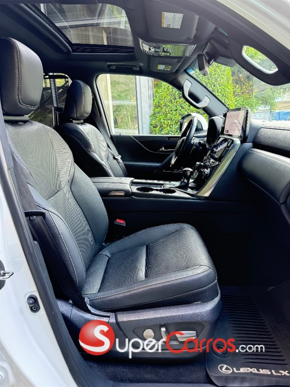 2023 Lexus LX 600 Luxury — foto 7 / 12