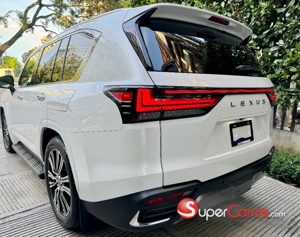 2023 Lexus LX 600 Luxury — foto 10 / 12