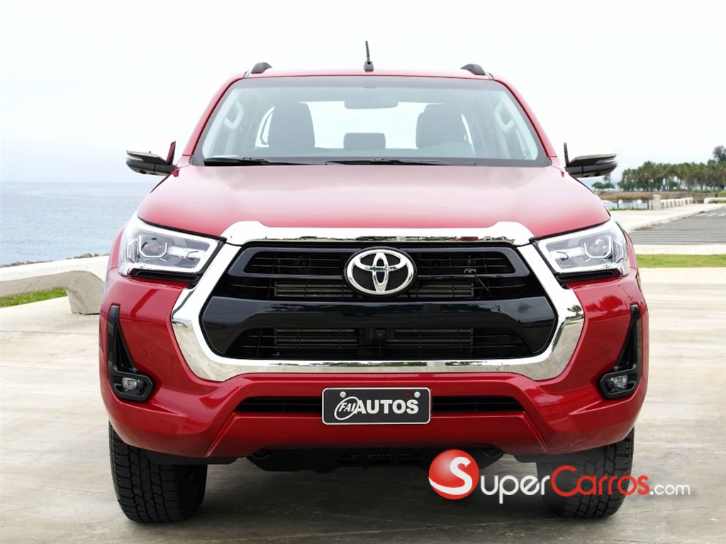 2026 Toyota Hilux Limited — foto 2 / 8