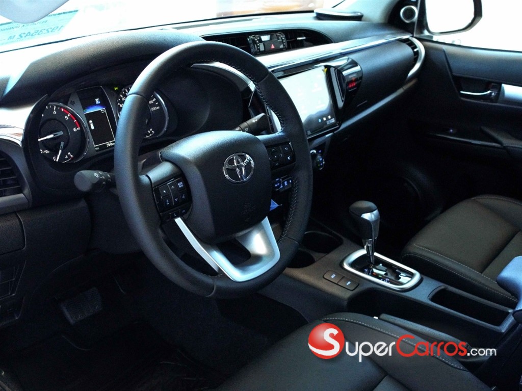 2026 Toyota Hilux Limited — foto 8 / 8