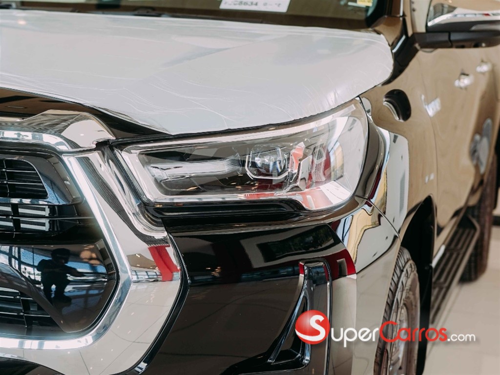 2026 Toyota Hilux Limited — foto 3 / 12