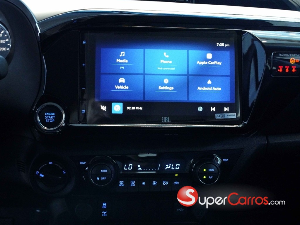 2026 Toyota Hilux Limited — foto 7 / 12