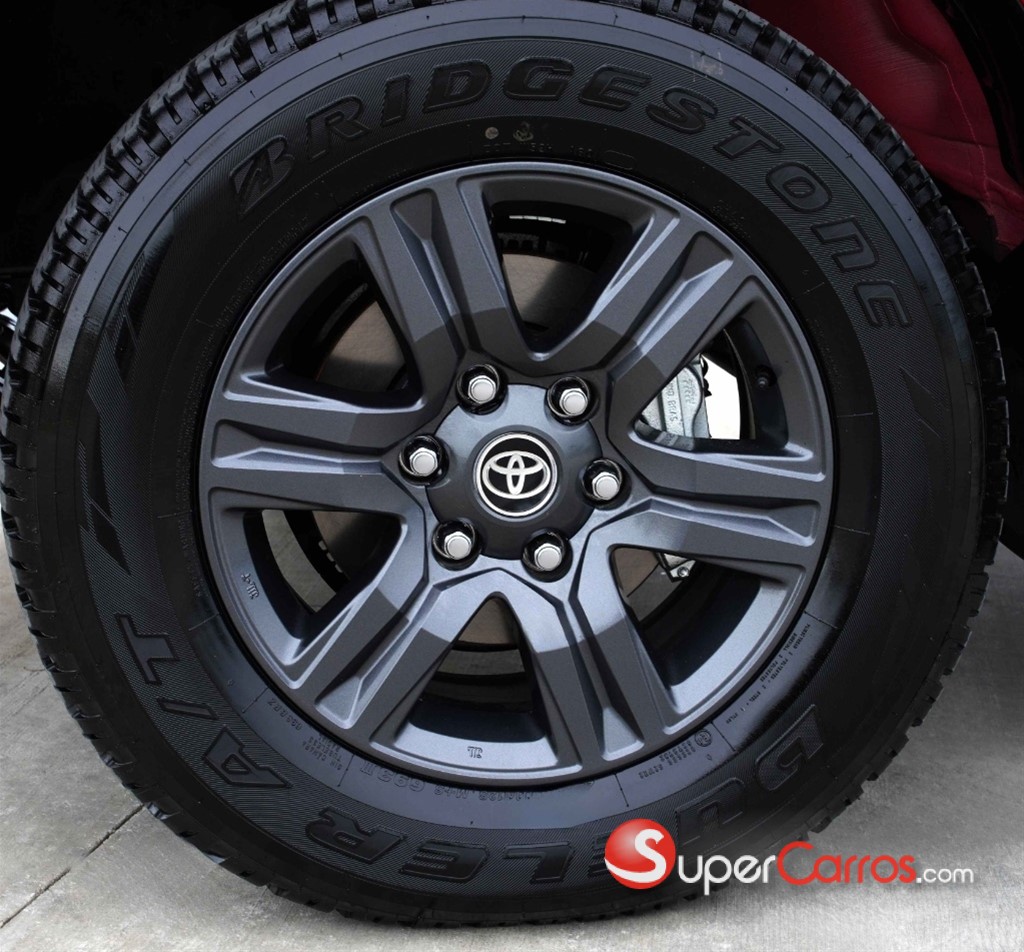 2026 Toyota Hilux Limited — foto 12 / 12