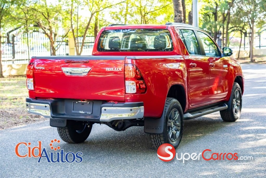 2026 Toyota Hilux 2.4 — foto 3 / 10