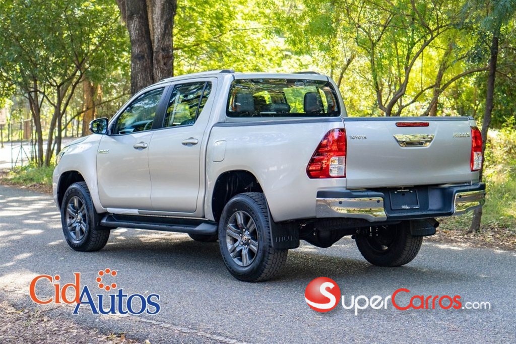 2027 Toyota Hilux 2.4 — foto 4 / 11