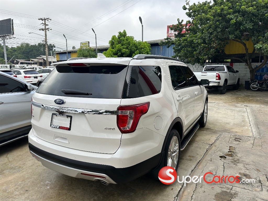 2016 Ford Explorer XLT 4WD — foto 4 / 12