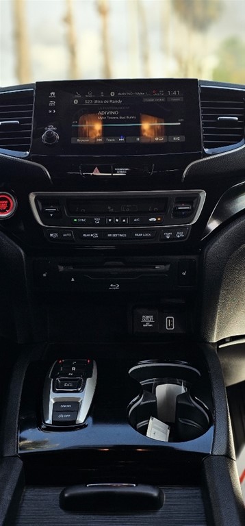 2019 Honda Pilot Touring — foto 6 / 10