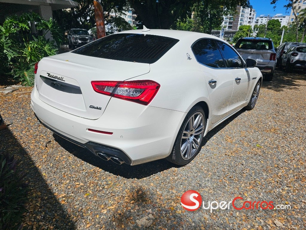 2019 Maserati Ghibli — foto 3 / 10