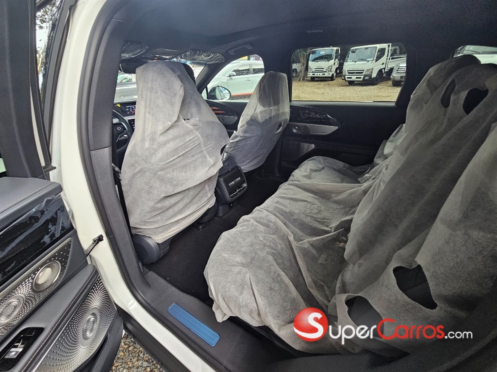 2025 Lincoln Nautilus — foto 6 / 10