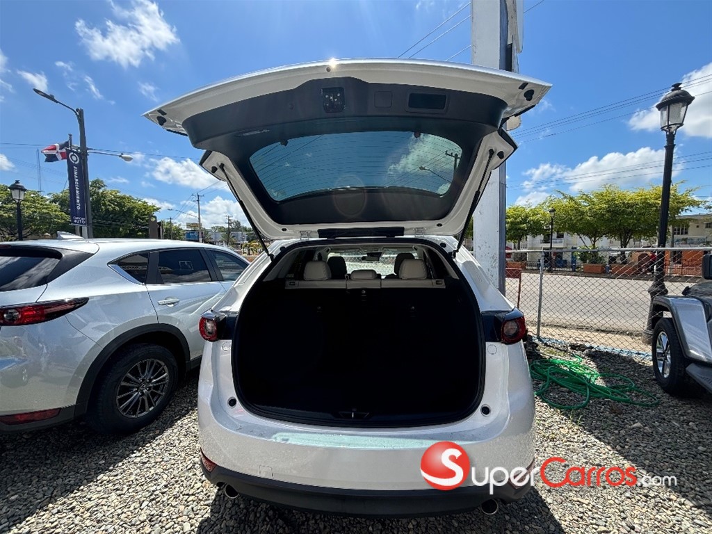 2019 Mazda CX-5 Touring — foto 7 / 10