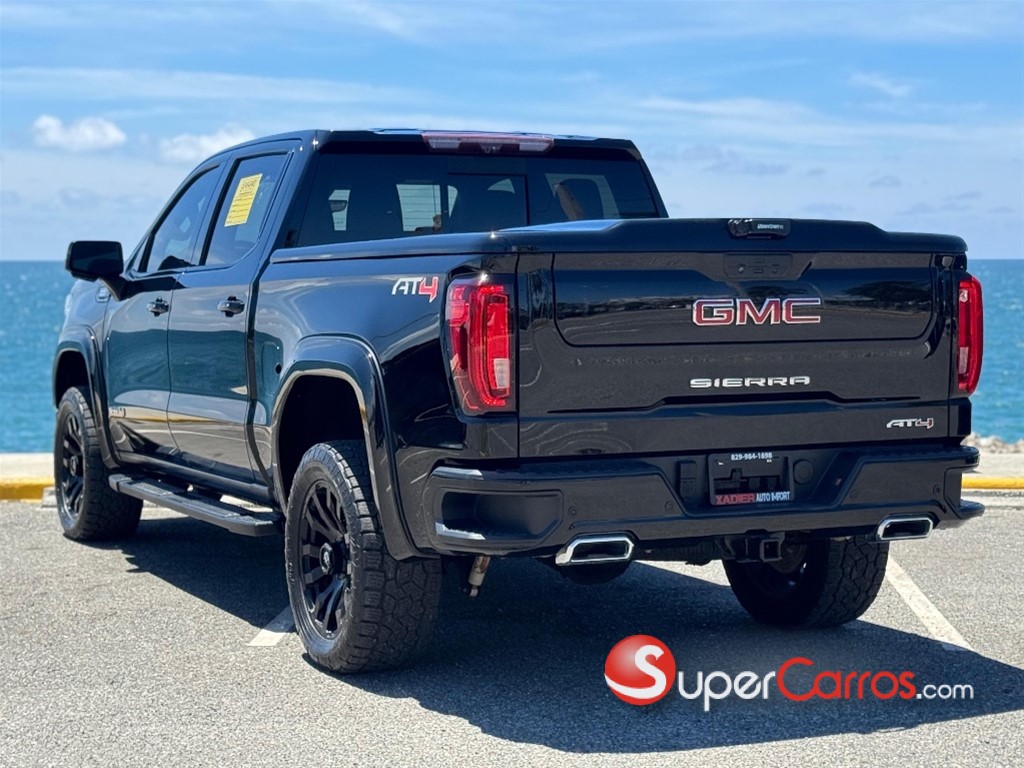 2020 GMC Sierra — foto 7 / 12
