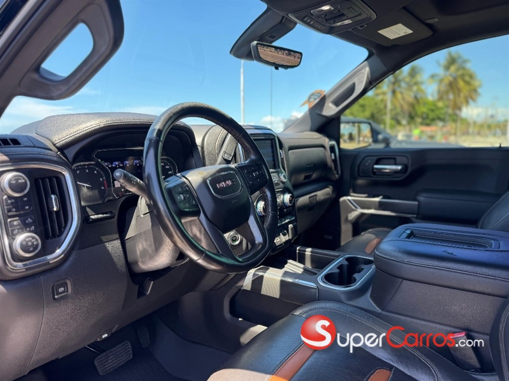 2020 GMC Sierra — foto 12 / 12