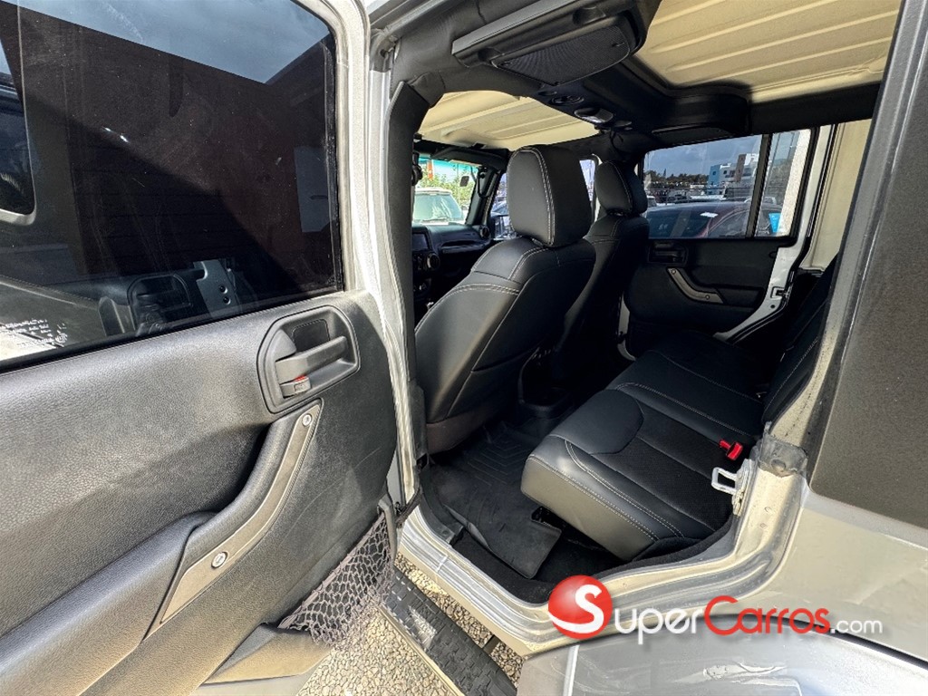 2016 Jeep Wrangler Unlimited Sport — foto 8 / 10