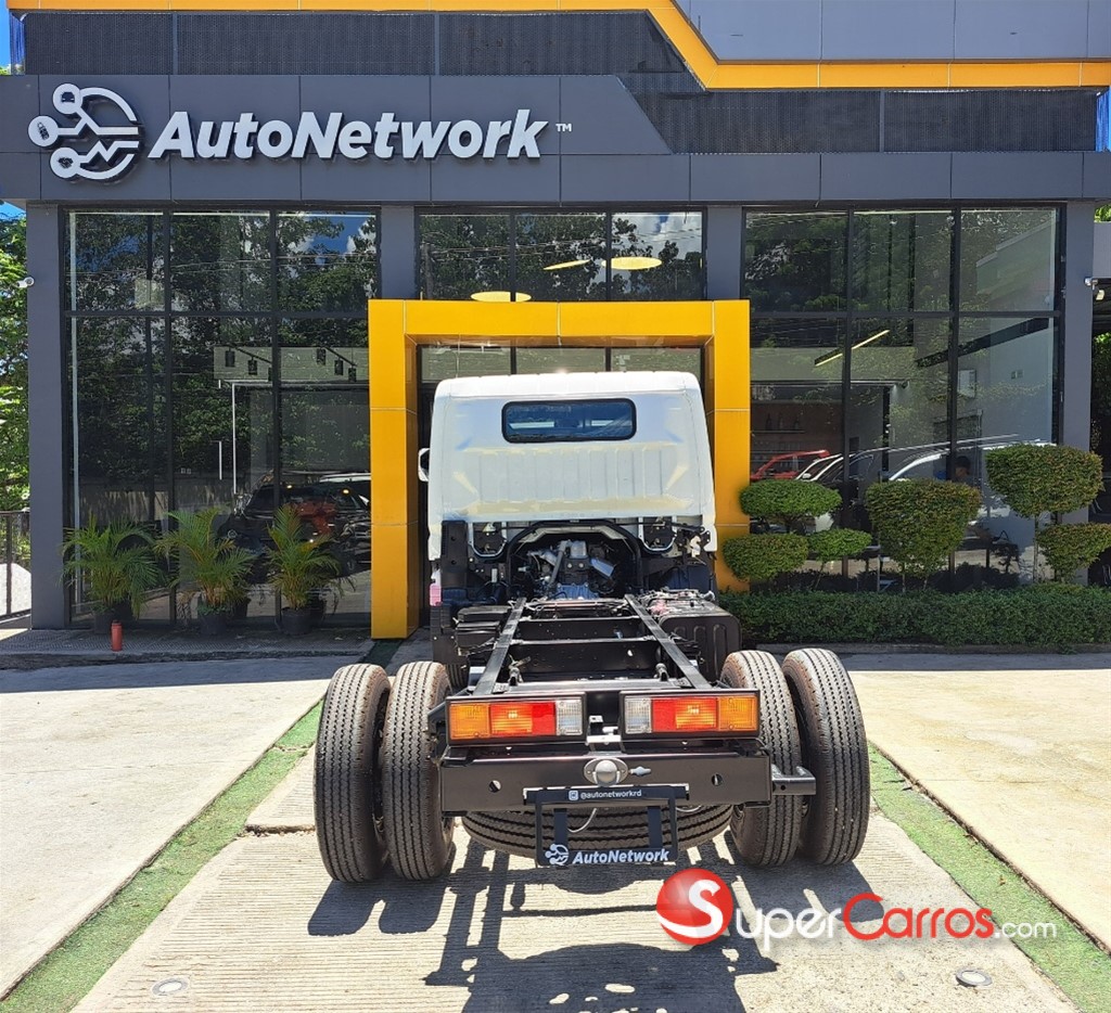 2027 Mitsubishi Motors Fuso Canter — foto 5 / 12