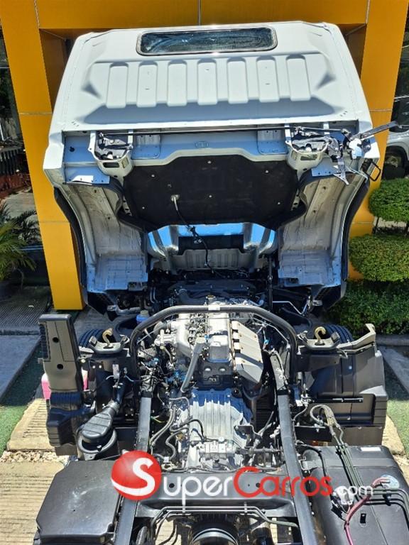 2027 Mitsubishi Motors Fuso Canter — foto 10 / 12